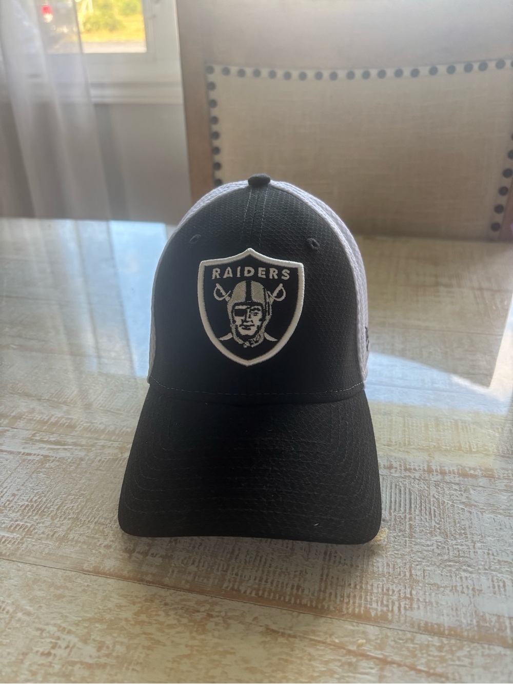 Las Vegas Raiders Black and White Mesh Raiders